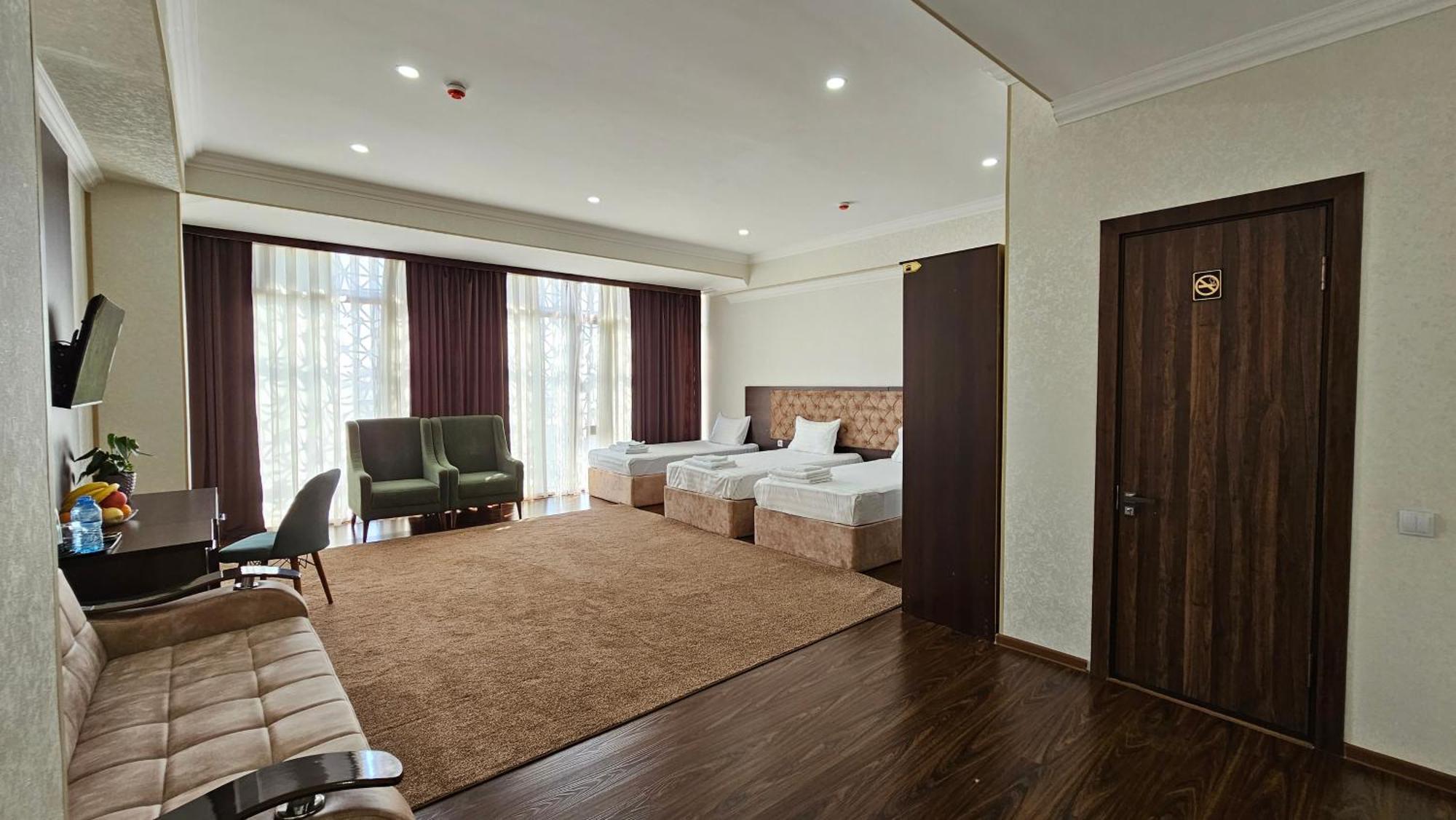 Grand Turon Plaza Hotel Taskent Exterior foto