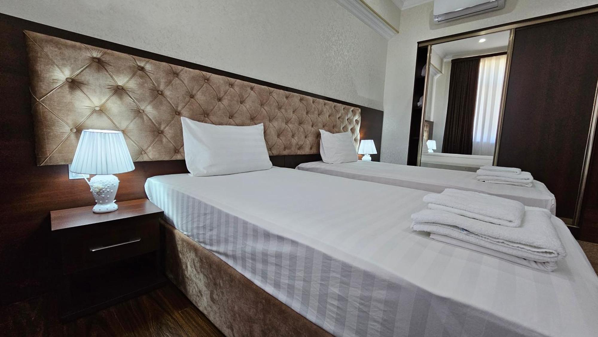 Grand Turon Plaza Hotel Taskent Exterior foto